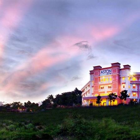 Aston Niu Manokwari Hotel & Conference Center Eksteriør billede