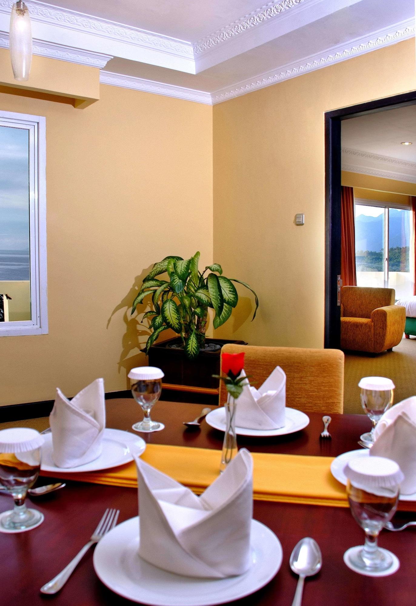 Aston Niu Manokwari Hotel & Conference Center Eksteriør billede