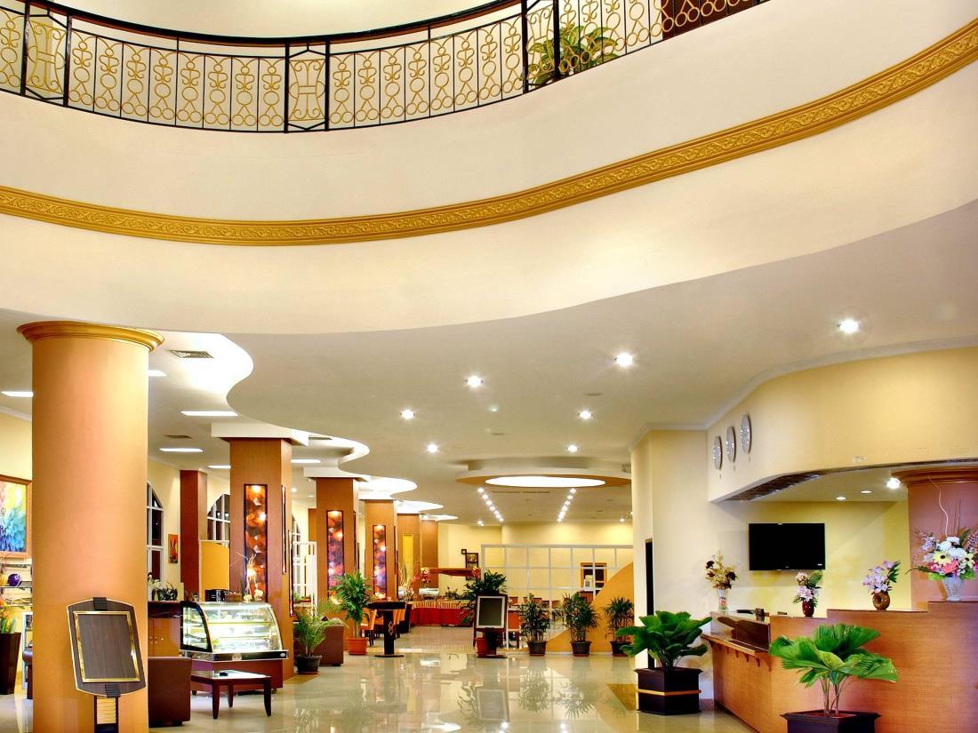 Aston Niu Manokwari Hotel & Conference Center Eksteriør billede