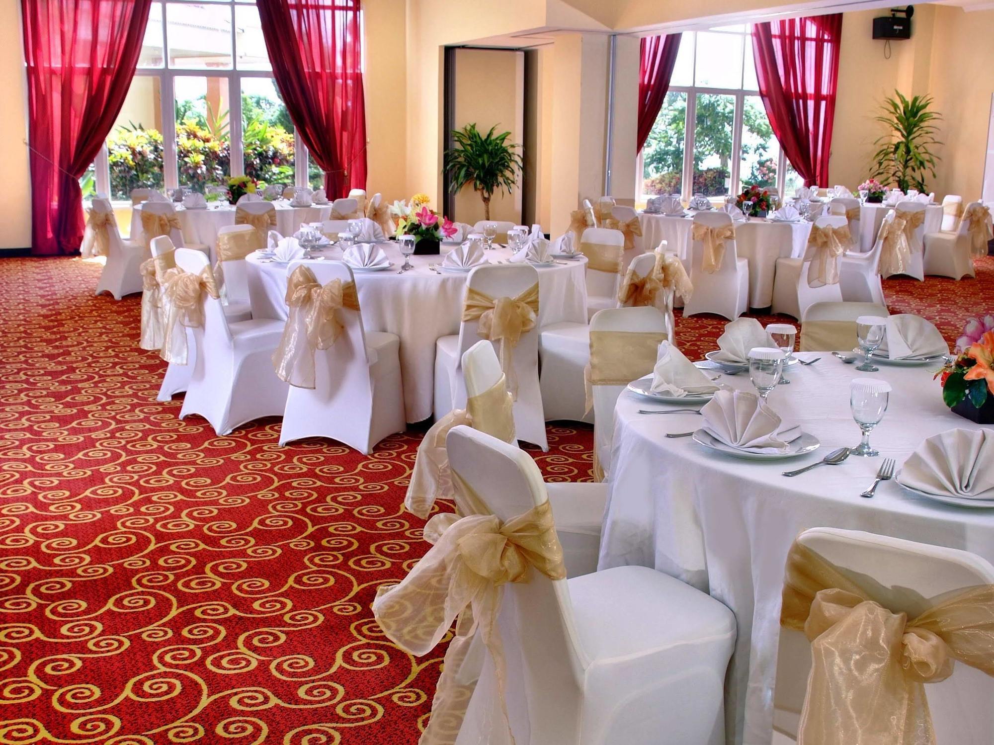 Aston Niu Manokwari Hotel & Conference Center Eksteriør billede