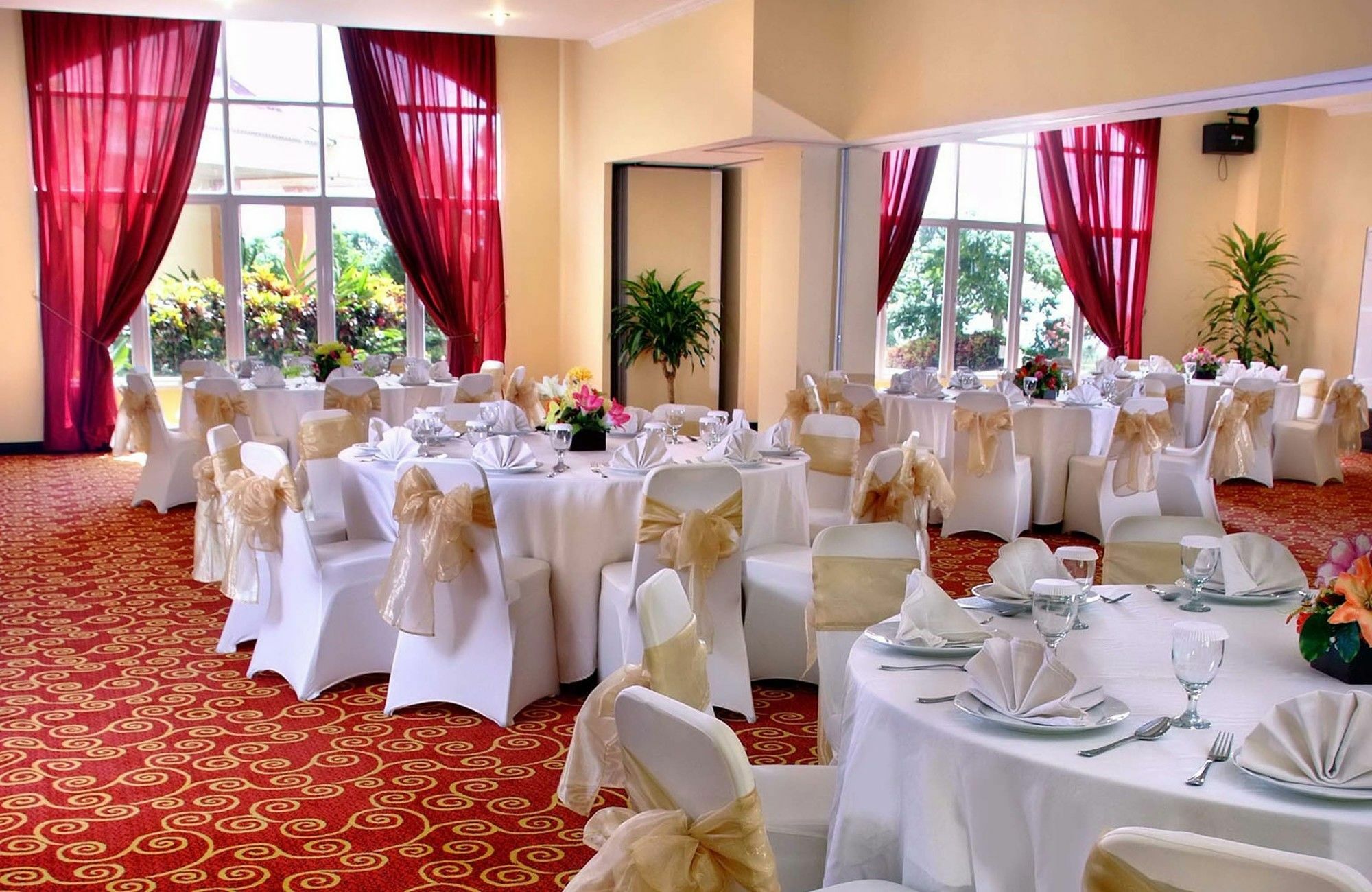 Aston Niu Manokwari Hotel & Conference Center Eksteriør billede