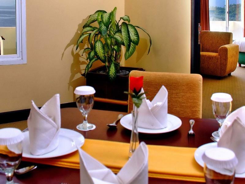 Aston Niu Manokwari Hotel & Conference Center Eksteriør billede